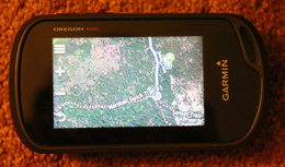 <p>Unlocked device showing USGS National Map (Raster) + OSM Overlay (Vector)</p>
